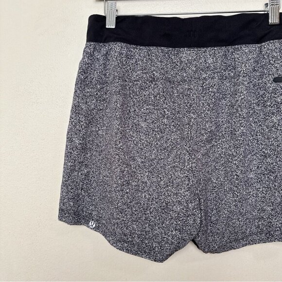 Lululemon Mens Medium T.H.E. Short Linerless 7" Carbon Mist Alpine - Picture 7 of 12